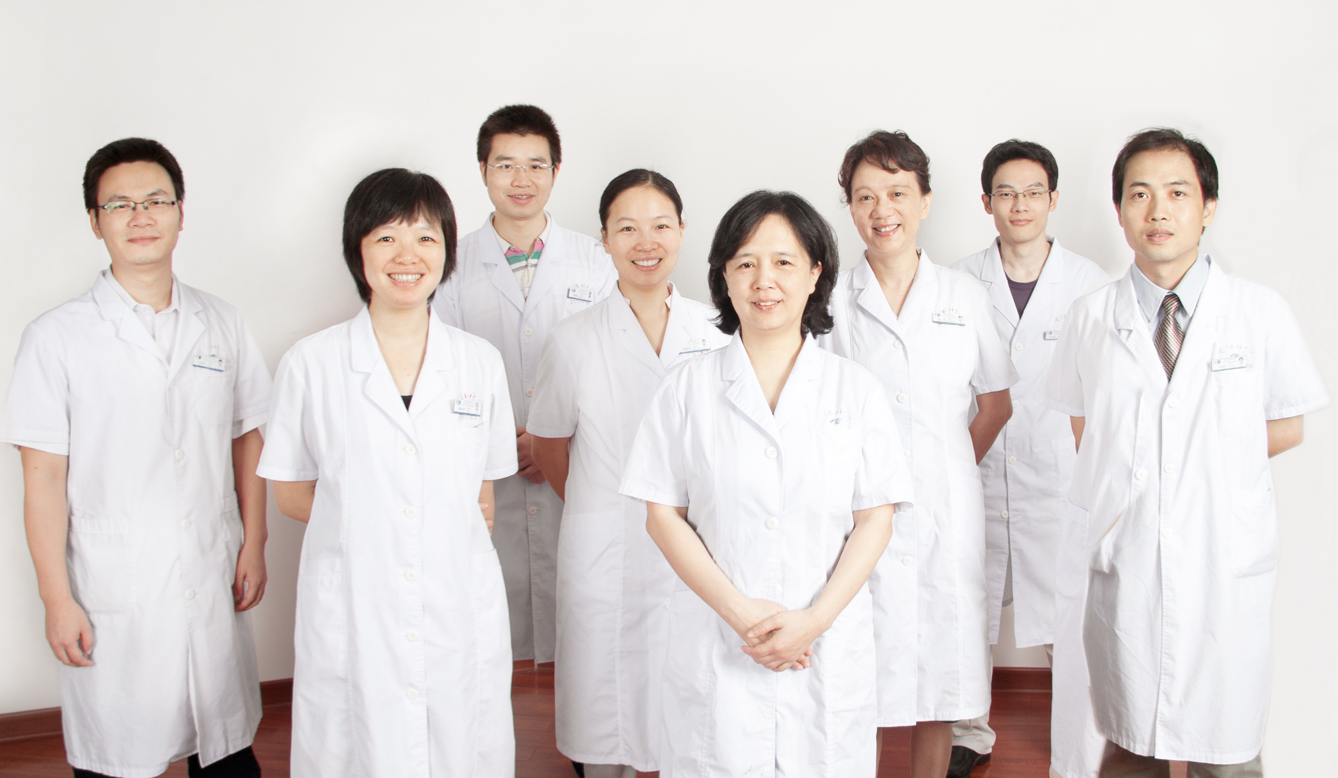 廈門眼科中心眼外傷?？茍F隊