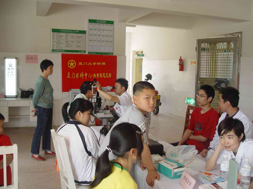 黨團送義診到基層