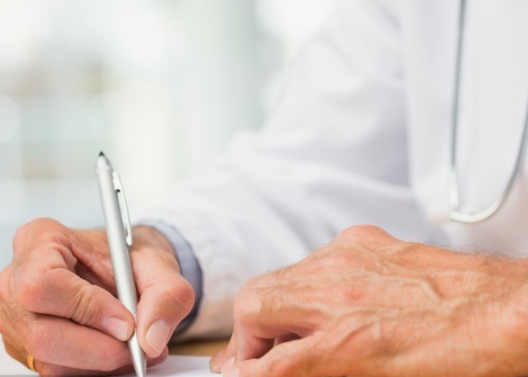 白內(nèi)障就診